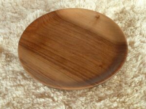 Assiette plate en bois de noyer 1050