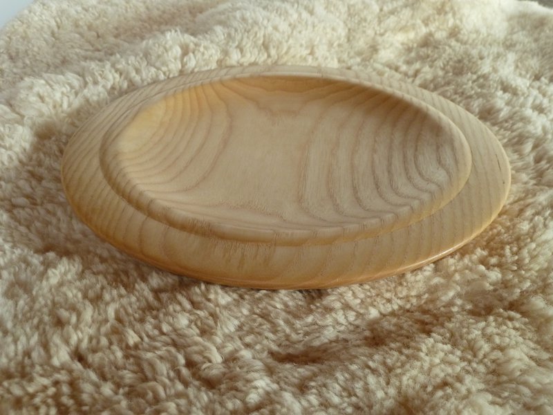 Grande assiette ou plat en bois de frêne – Image 3