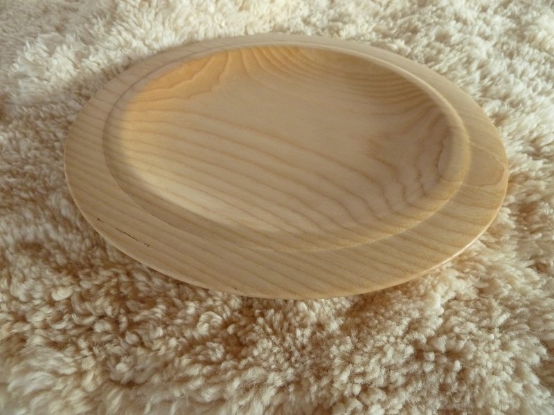 Grande assiette ou plat en bois de frêne – Image 2