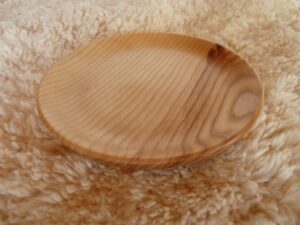 Petite assiette en bois de frêne