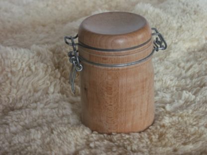 Pot "presque parfait" en bois