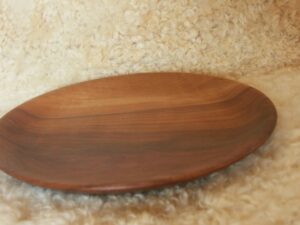 Assiette plate en pommier