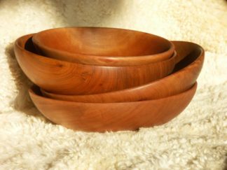 Assiettes creuses en bois de merisier