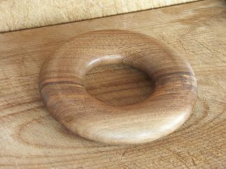 Dessou de plat en forme d'anneau