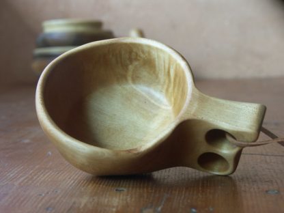 Kuksa en érable, modèle avec deux trous pour les doigts