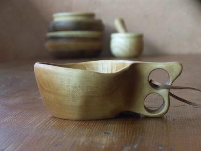 Kuksa en érable, modèle avec deux trous pour les doigts