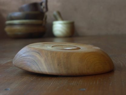 Assiette en bois de cerisier artisanale