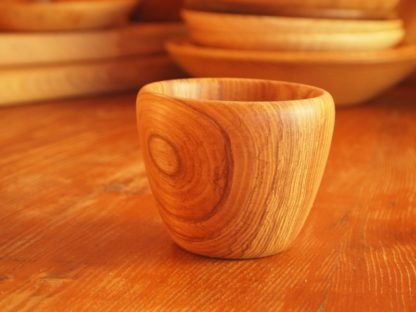 Tasse en frêne olivier