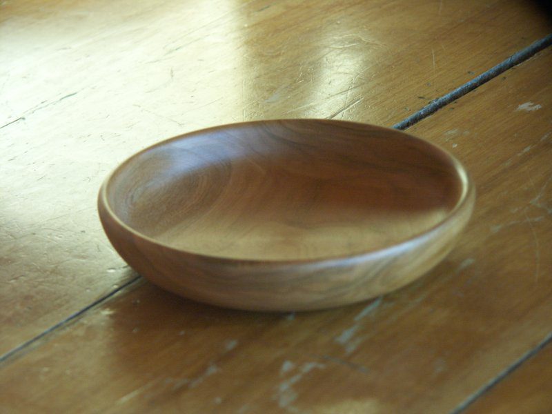 Petite assiette en cerisier – Image 4