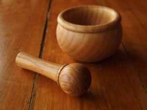 Mortier et pilon en frêne