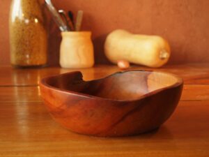 Coupe à fruit en poirier