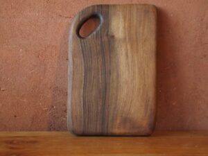 Planche à découper en bois de noyer