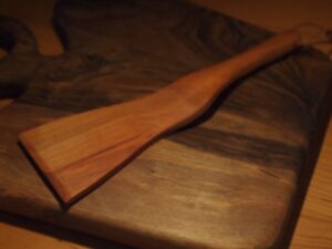 Spatule en bois de pommier