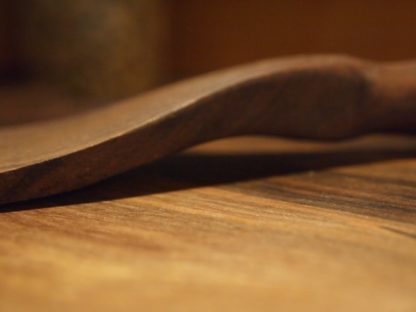 Spatule en bois de noyer