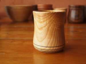 Verre en frêne