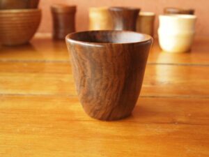 Verre en noyer