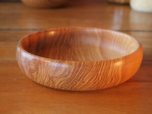 Assiette pour bébé en bois de frêne