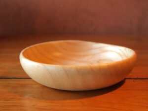 Assiette creuse en frêne - 20cm 970