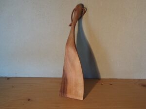 Spatule en bois de noyer