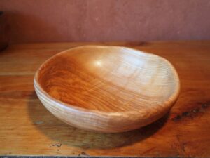 Assiette creuse en frêne olivier - 20cm 960