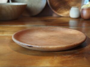 Assiette en poirier - 23cm 935