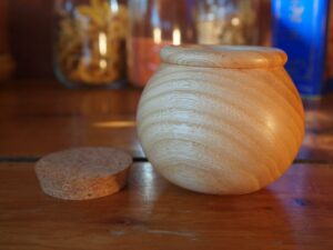 Pot à épices en frêne "culbuto"