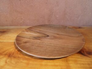 Plat en noyer - 27cm 926