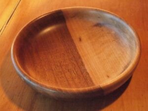 Assiette en noyer - Taille bébé 920