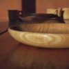 Assiette mi-creuse en frêne ondé – 21,5cm – Image 3