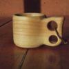 Mug en bois de frêne