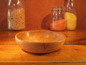 Assiette creuse en frêne 874