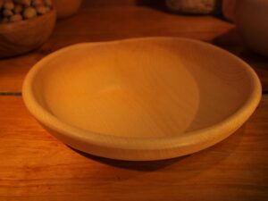 Assiette creuse en érable – Bords irréguliers 884