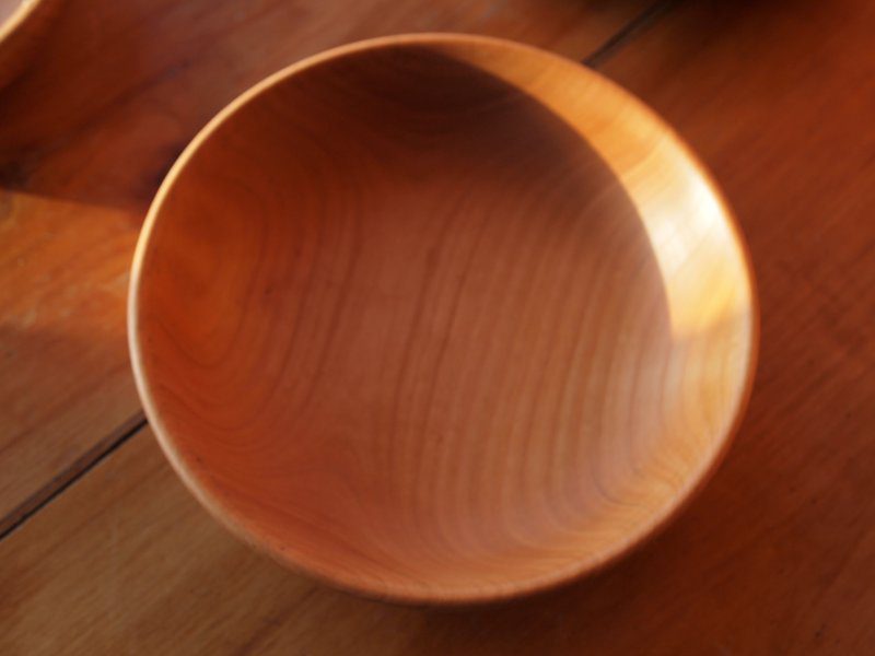 Assiettes creuses en merisier – Image 4