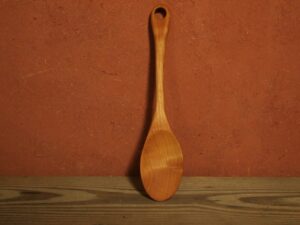 Cuillère en merisier