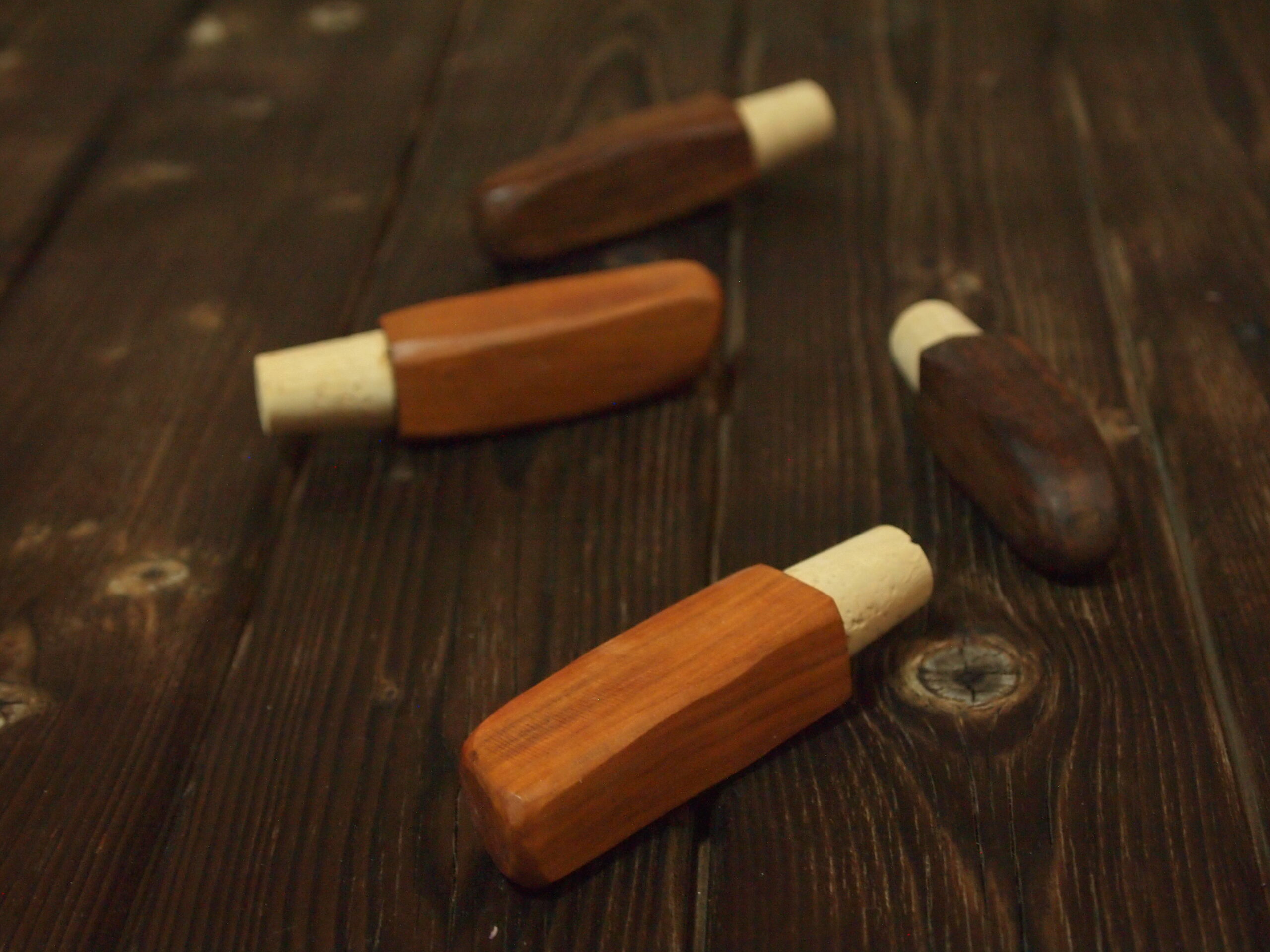 Bouchon de bouteille en bois – Image 2
