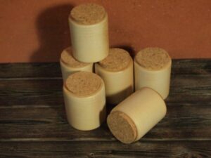 Pot à épices en tilleul