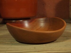 Assiette creuse en pommier - Taille enfant 798