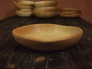 Assiette creuse en frêne 790