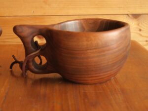 Grande kuksa en noyer