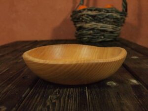 Assiette creuse en frêne 756