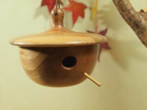 Nichoir décoratif en bois