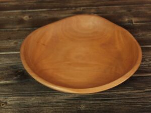 Assiette creuse en poirier 736