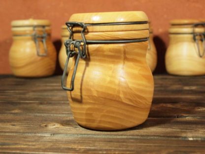 Pot "presque-parfait" en frêne