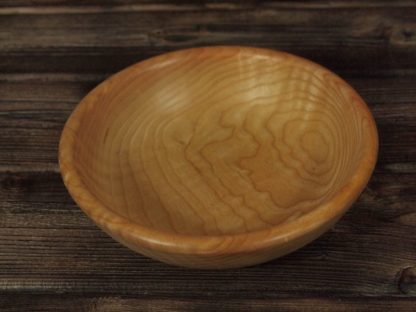 Assiette en frêne ondé - Taille Bébé – Image 3