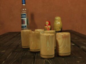 6 verres à vodka en frêne