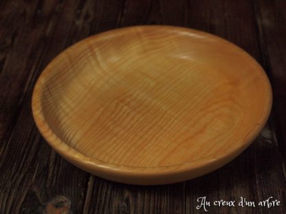 Assiette creuse en frêne ondé – Image 5