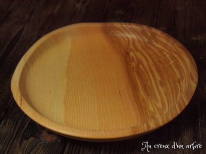 Assiette mi-creuse en frêne olivier