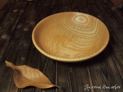 Assiette creuse en frêne ondé – Image 6