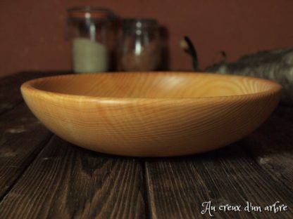 Assiette creuse en frêne ondé – Image 4