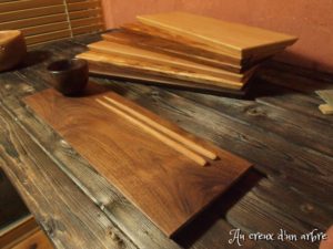 Planche de présentation en bois